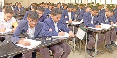 Importance of Sports বিষয়ক Paragraph Writing নিয়ে আলোচনা, ৬ষ্ঠ পর্ব এইচএসসি পরীক্ষার ইংরেজি ২য় পত্র